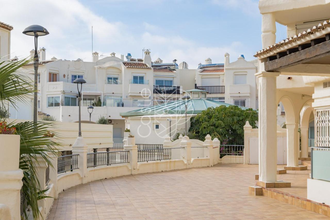 Malaga Benalmadena Puerto Marina Playa Vacacional Luxury Daire Dış mekan fotoğraf